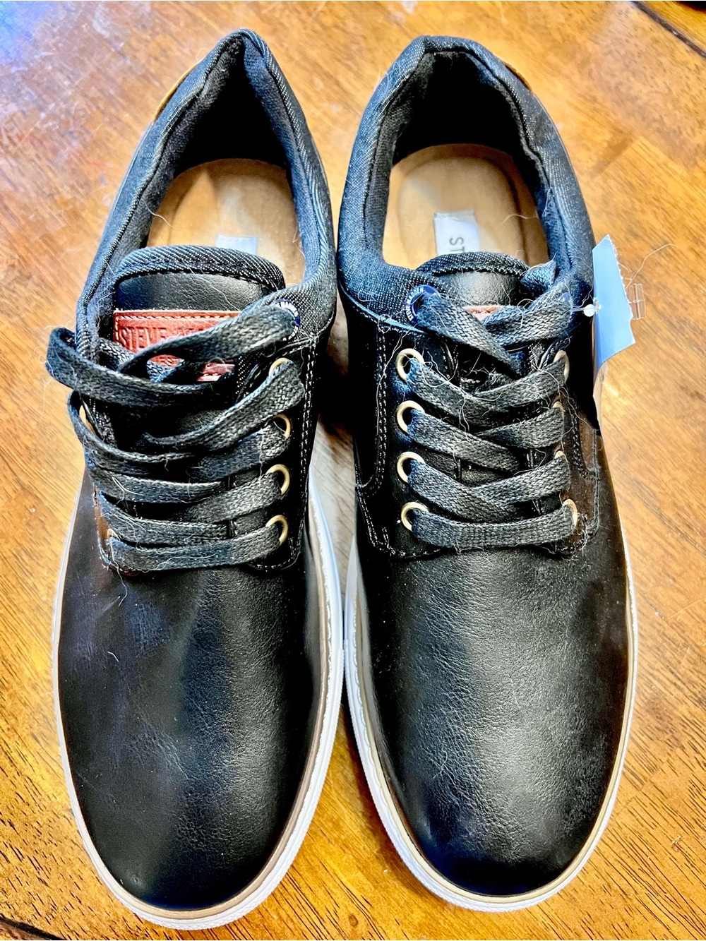 Steve Madden Black Low-Top Men's Sneakers with White Soles